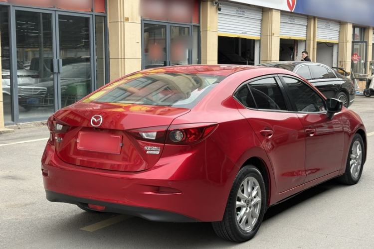 Used Mazda 3 Axela 2016 Sedan 1.5L Automatic Luxury Model Exterior 6
