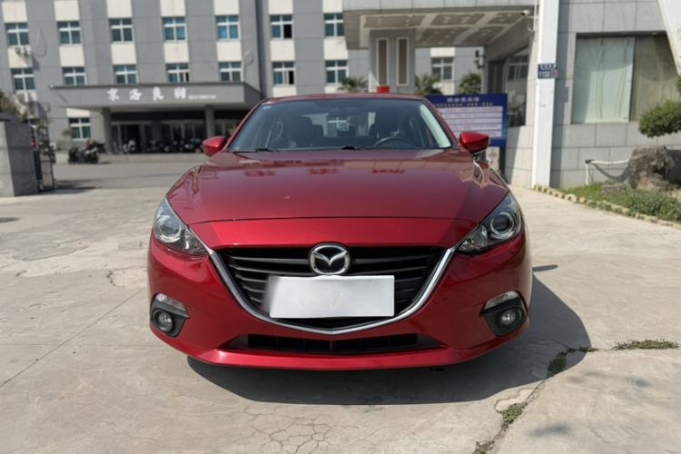 Used Mazda 3 Axela 2016 Sedan 1.5L Manual Comfort Model Exterior 6
