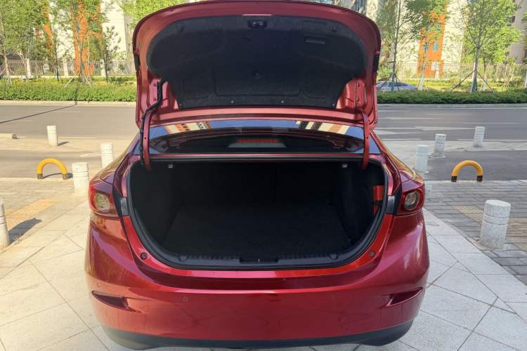 Used Mazda 3 Axela 2016 Sedan 2.0L Automatic Sport Model Exterior 9