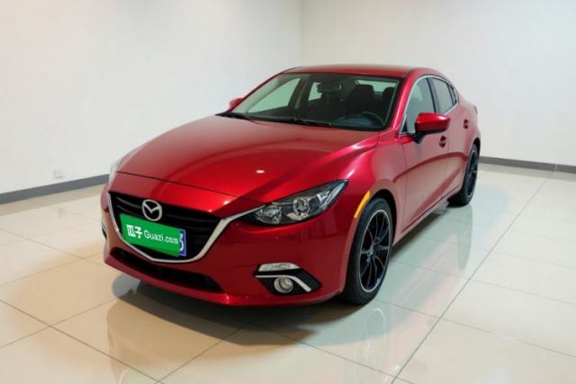 Used Mazda 3 Axela 2016 Sedan 1.5L Automatic Luxury Model