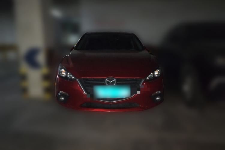 Used Mazda 3 Axela 2016 Sedan 1.5L Manual Luxury Model Front