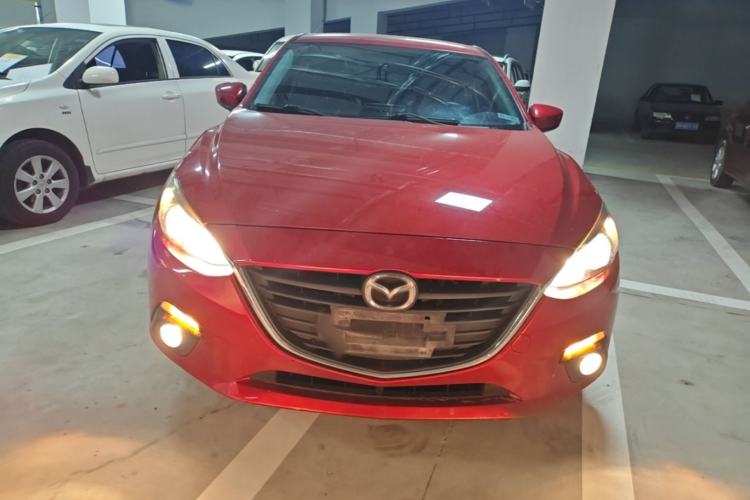 Used Mazda 3 Axela 2016 Sedan 1.5L Manual Comfort Model Front