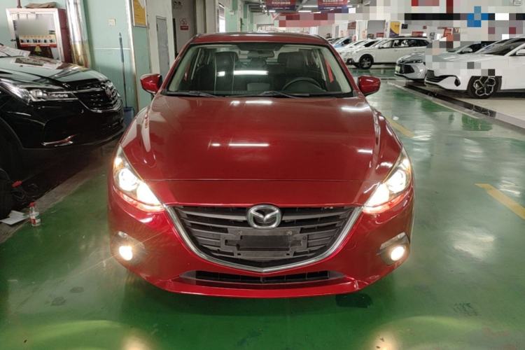 Used Mazda 3 Axela 2016 Sedan 1.5L Automatic Luxury Model Front