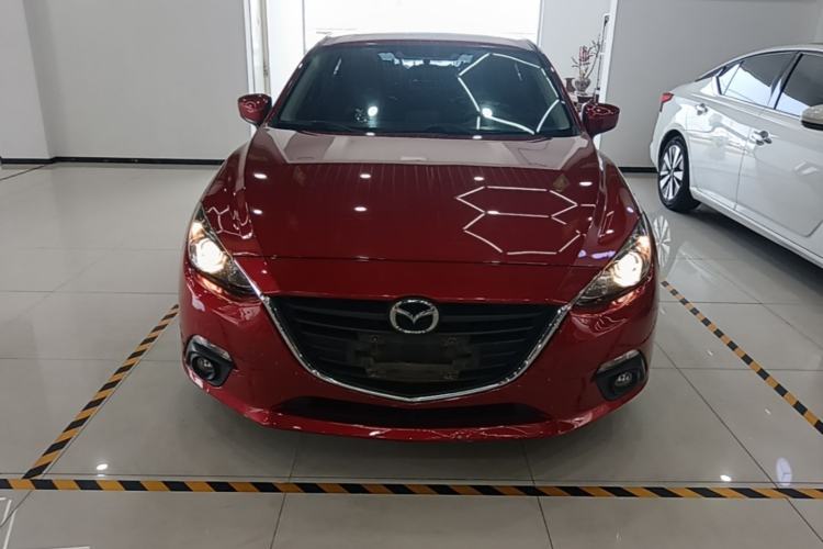 Used Mazda 3 Axela 2016 Sedan 1.5L Automatic Luxury Model Front