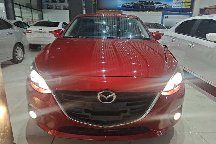 Used Mazda 3 Axela 2016 Sedan 1.5L Automatic Luxury Model Front