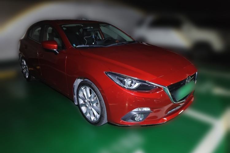 Used Mazda 3 Axela 2016 Hatchback 2.0L Automatic Flagship Model Front Right 45 Deg