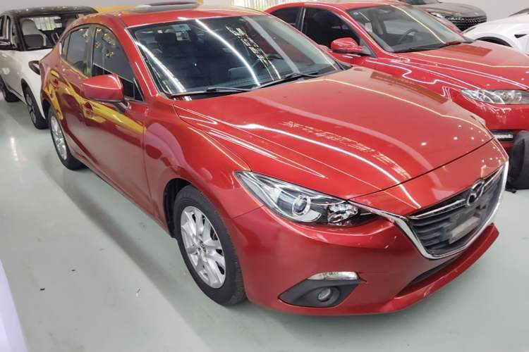 Used Mazda 3 Axela 2016 Sedan 1.5L Automatic Luxury Model Front Right 45 Deg