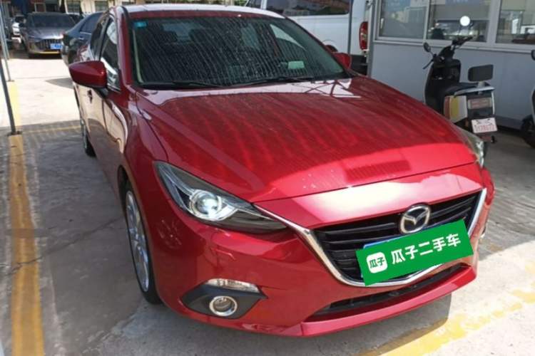 Used Mazda 3 Axela 2016 Sedan 2.0L Automatic Flagship Model Front Right 45 Deg