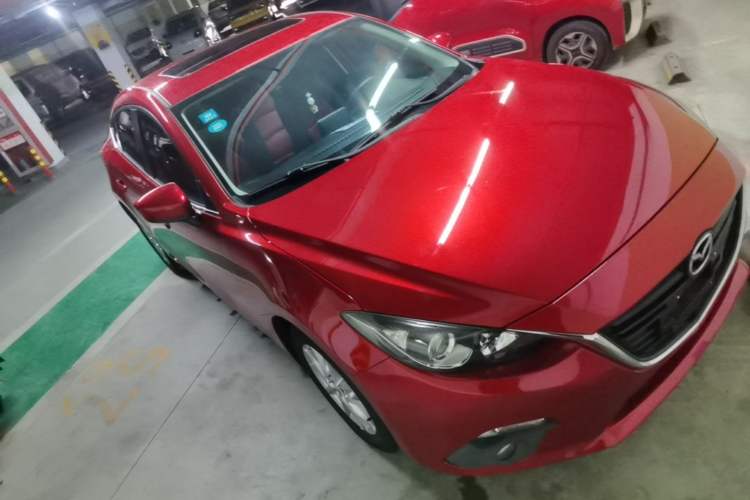 Used Mazda 3 Axela 2016 Sedan 1.5L Automatic Luxury Model Front Right 45 Deg