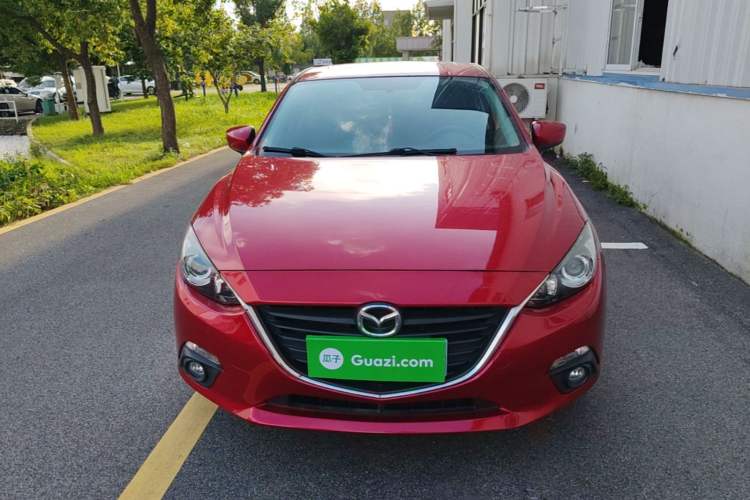 Used Mazda 3 Axela 2016 Sedan 1.5L Automatic Luxury Model Front