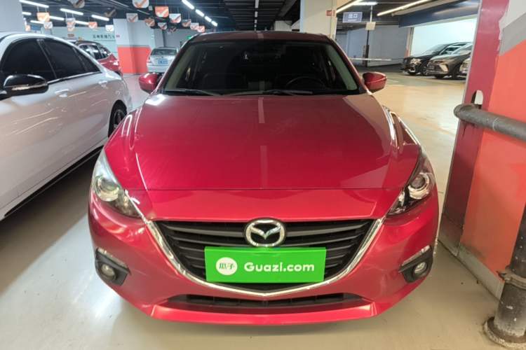 Used Mazda 3 Axela 2016 Sedan 1.5L Automatic Luxury Model Front