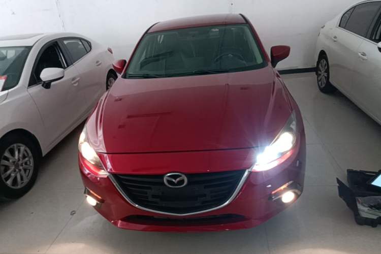 Used Mazda 3 Axela 2016 Sedan 1.5L Automatic Comfort Model Front