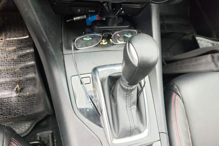 Used Mazda 3 Axela 2016 Sedan 1.5L Automatic Comfort Model Gear Lever