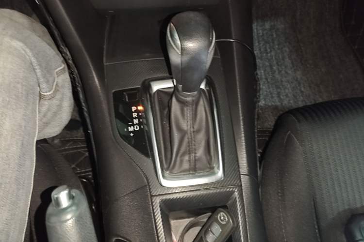 Used Mazda 3 Axela 2016 Sedan 1.5L Automatic Comfort Model Gear Lever