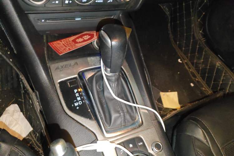 Used Mazda 3 Axela 2016 Sedan 1.5L Automatic Luxury Model Gear Lever