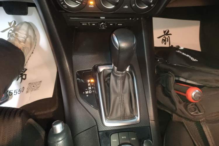 Used Mazda 3 Axela 2016 Hatchback 1.5L Automatic Comfort Model Gear Lever