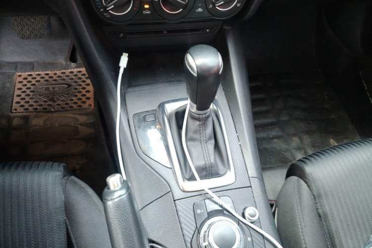 Used Mazda 3 Axela 2016 Sedan 1.5L Automatic Comfort Model Gear Lever