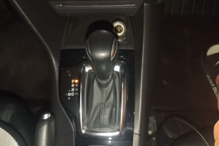 Used Mazda 3 Axela 2016 Sedan 1.5L Automatic Luxury Model Gear Lever