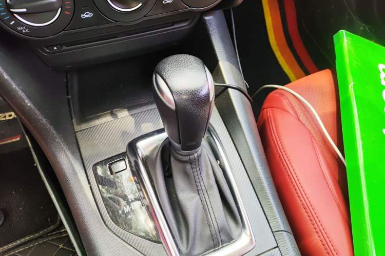 Used Mazda 3 Axela 2016 Sedan 1.5L Automatic Comfort Model Gear Lever