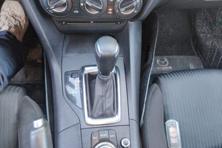 Used Mazda 3 Axela 2016 Sedan 1.5L Automatic Comfort Model Gear Lever