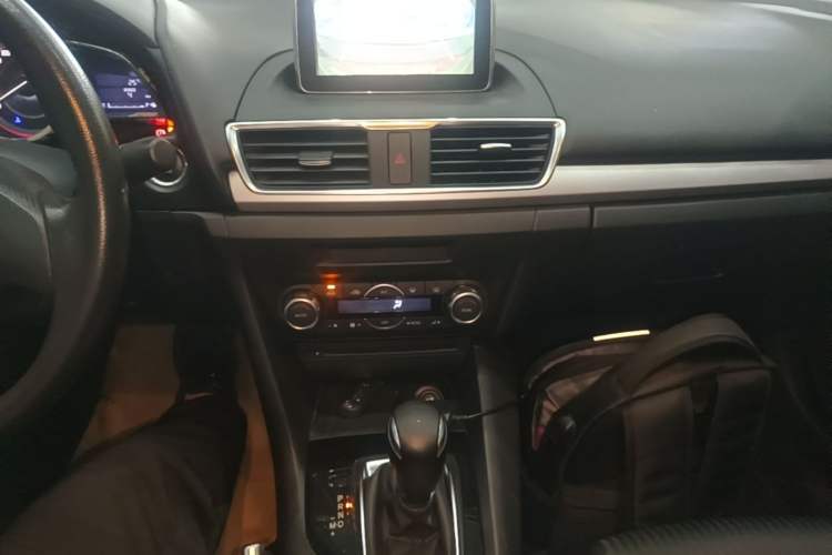 Used Mazda 3 Axela 2016 Sedan 1.5L Automatic Luxury Model Gear Lever