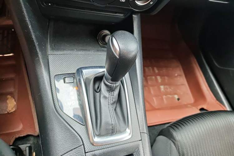 Used Mazda 3 Axela 2016 Sedan 1.5L Automatic Comfort Model Gear Lever