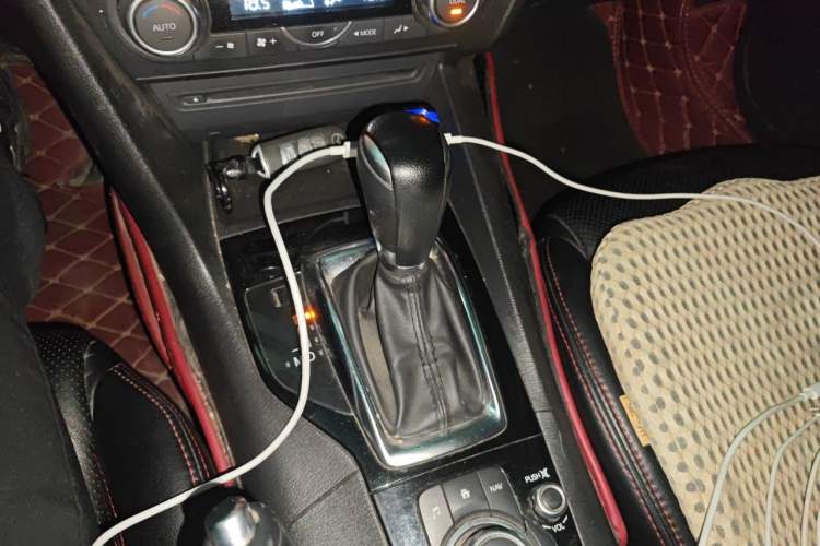 Used Mazda 3 Axela 2016 Sedan 1.5L Automatic Luxury Model Gear Lever