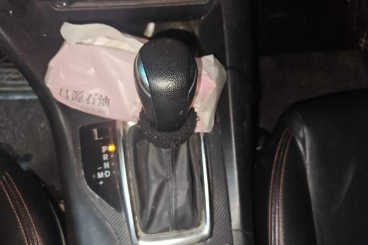 Used Mazda 3 Axela 2016 Sedan 1.5L Automatic Comfort Model Gear Lever