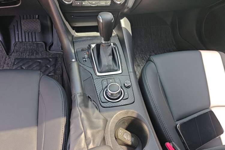 Used Mazda 3 Axela 2016 Sedan 1.5L Automatic Luxury Model Gear Lever