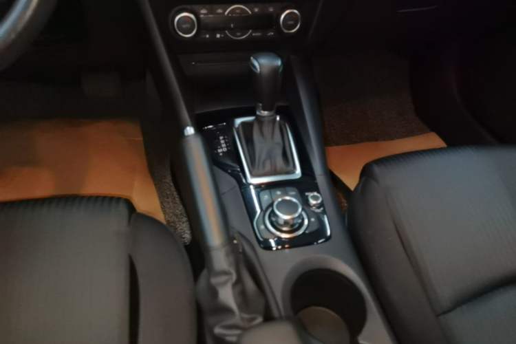 Used Mazda 3 Axela 2016 Sedan 1.5L Automatic Luxury Model Gear Lever