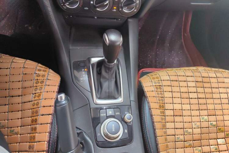 Used Mazda 3 Axela 2016 Hatchback 1.5L Automatic Comfort Model Gear Lever