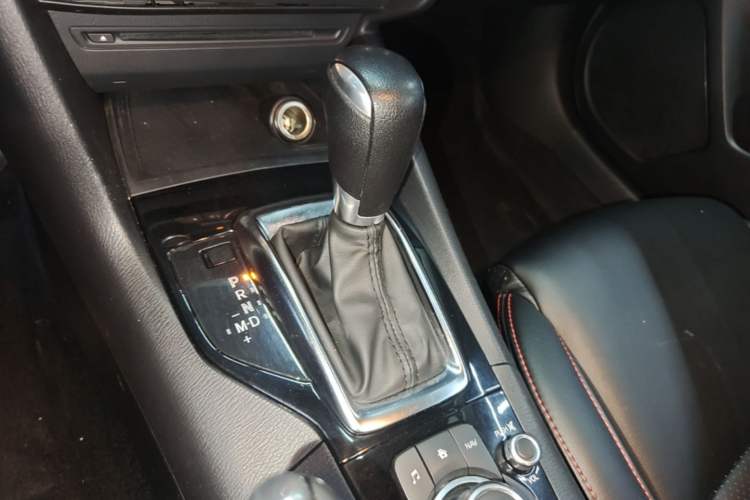 Used Mazda 3 Axela 2016 Sedan 1.5L Automatic Luxury Model Gear Lever