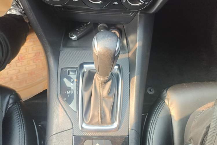 Used Mazda 3 Axela 2016 Sedan 1.5L Automatic Comfort Model Gear Lever