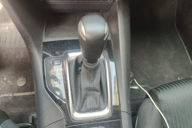 Used Mazda 3 Axela 2016 Sedan 1.5L Automatic Comfort Model Gear Lever