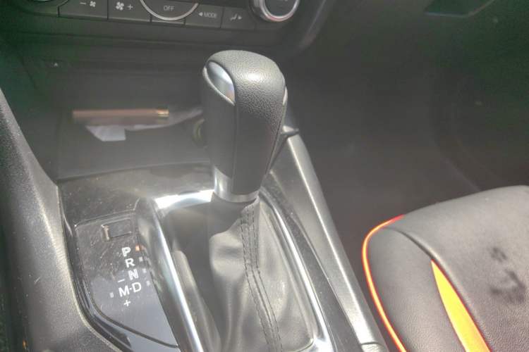Used Mazda 3 Axela 2016 Sedan 1.5L Automatic Luxury Model Gear Lever