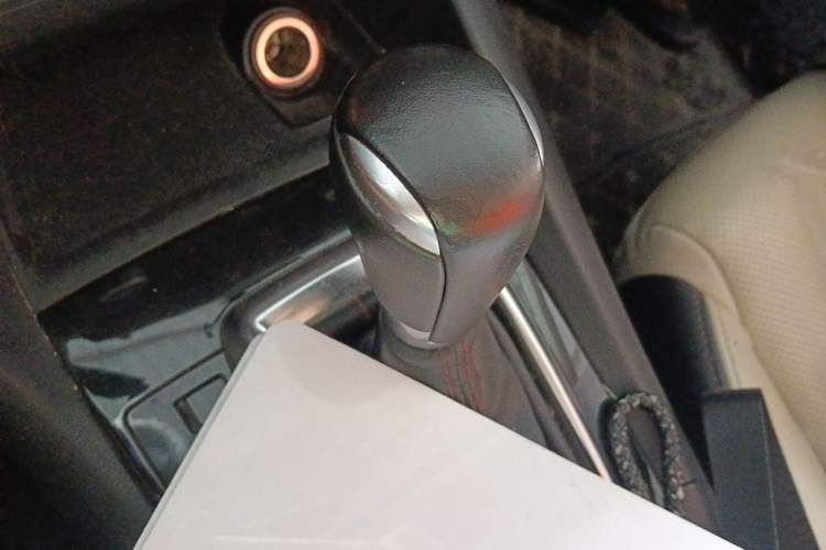 Used Mazda 3 Axela 2016 Sedan 2.0L Automatic Sport Model Gear Lever