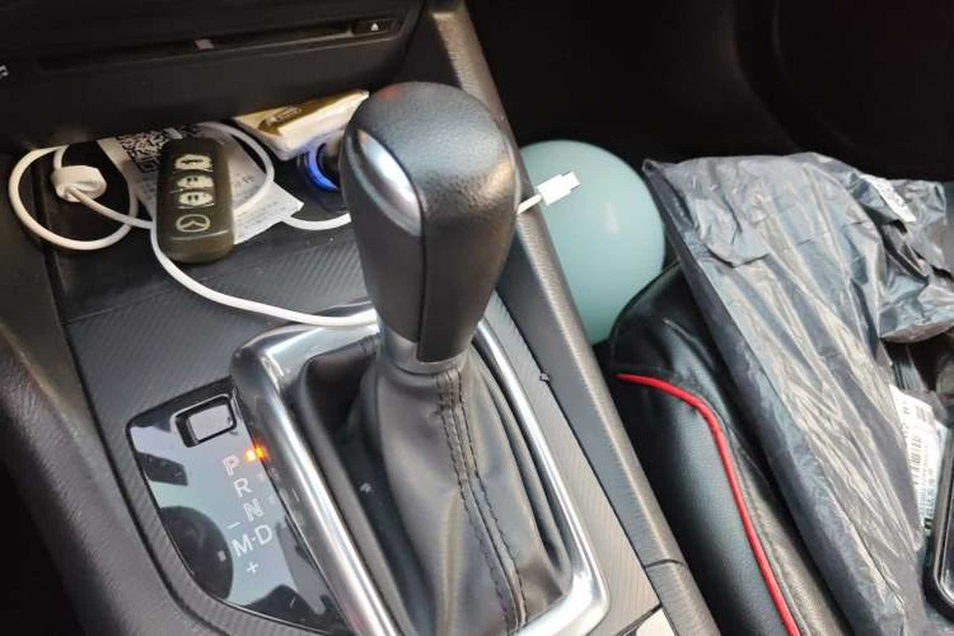 Used Mazda 3 Axela 2016 Sedan 1.5L Automatic Comfort Model Gear Lever
