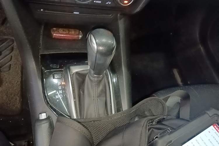 Used Mazda 3 Axela 2016 Sedan 1.5L Automatic Luxury Model Gear Lever