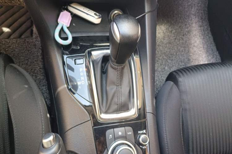 Used Mazda 3 Axela 2016 Hatchback 1.5L Automatic Luxury Model Gear Lever