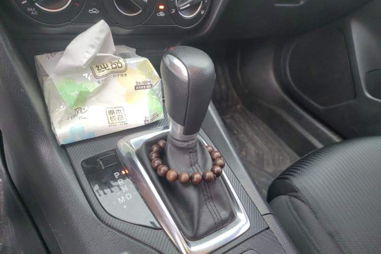 Used Mazda 3 Axela 2016 Hatchback 1.5L Automatic Comfort Model Gear Lever