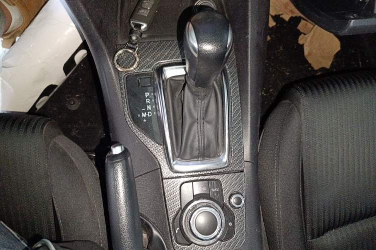 Used Mazda 3 Axela 2016 Sedan 1.5L Automatic Comfort Model Gear Lever