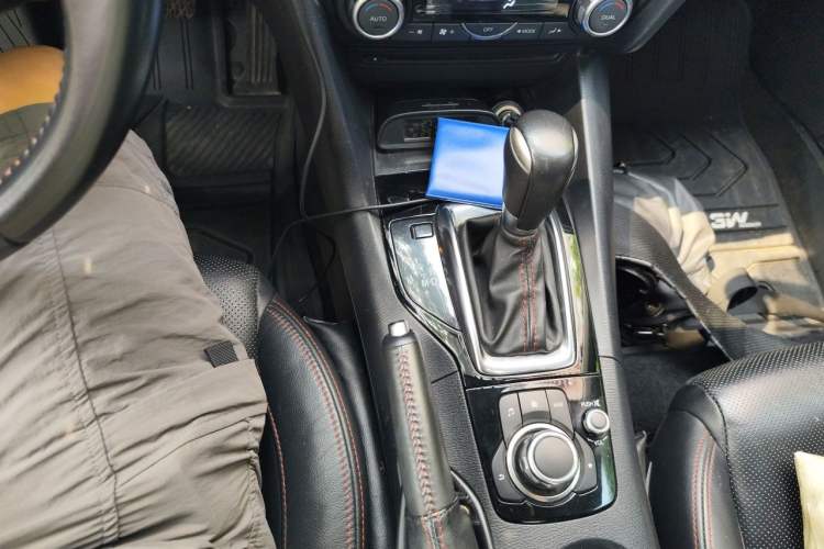 Used Mazda 3 Axela 2016 Sedan 2.0L Automatic Sport Model Gear Lever