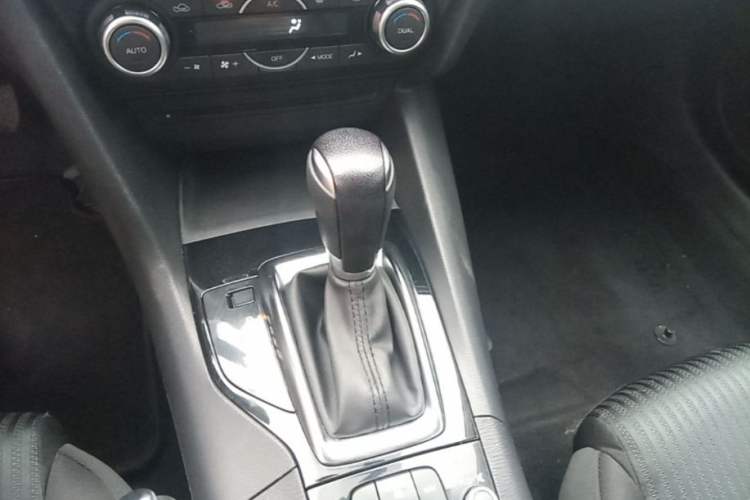 Used Mazda 3 Axela 2016 Hatchback 1.5L Automatic Luxury Model Gear Lever