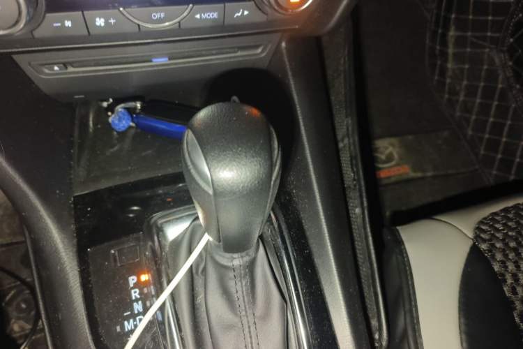 Used Mazda 3 Axela 2016 Sedan 1.5L Automatic Luxury Model Gear Lever