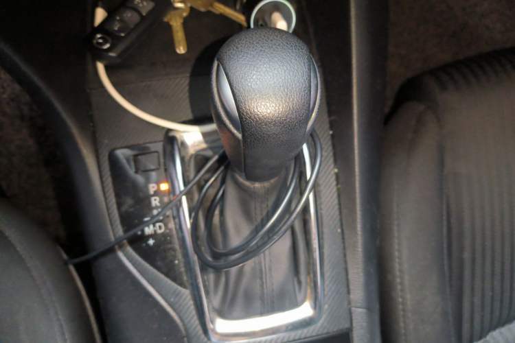 Used Mazda 3 Axela 2016 Sedan 1.5L Automatic Comfort Model Gear Lever