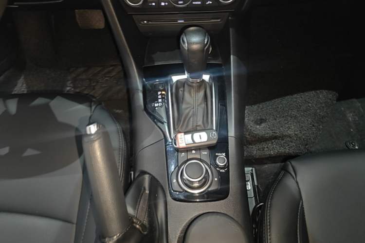 Used Mazda 3 Axela 2016 Sedan 1.5L Automatic Luxury Model Gear Lever