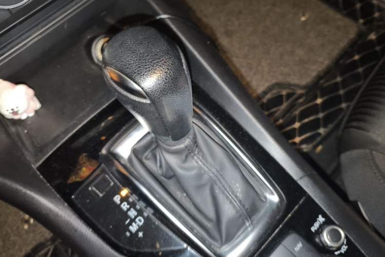 Used Mazda 3 Axela 2016 Sedan 1.5L Automatic Luxury Model Gear Lever