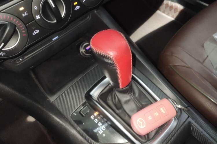 Used Mazda 3 Axela 2016 Sedan 1.5L Automatic Comfort Model Gear Lever
