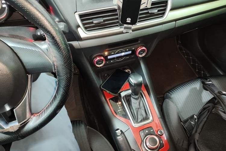 Used Mazda 3 Axela 2016 Sedan 1.5L Automatic Luxury Model Gear Lever