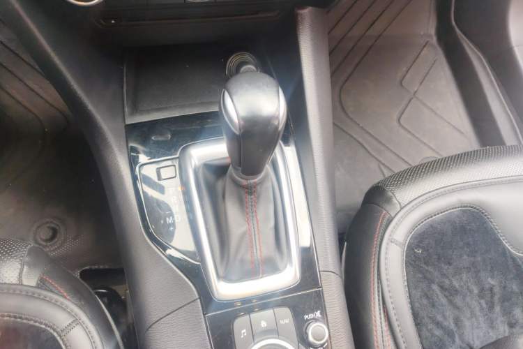 Used Mazda 3 Axela 2016 Hatchback 2.0L Automatic Flagship Model Gear Lever